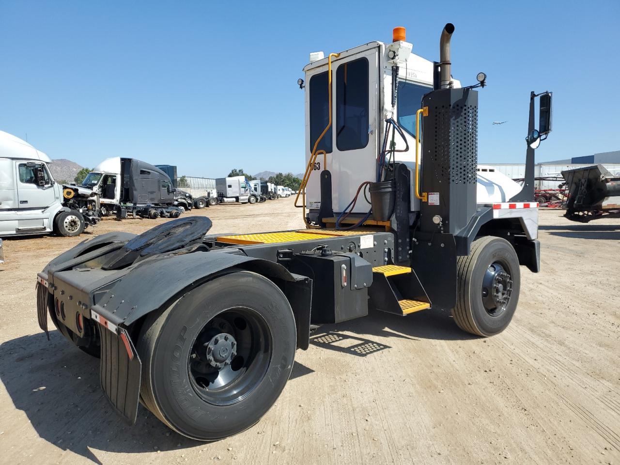 2019 Kalm AR Ottawa T2 Yard Truck
