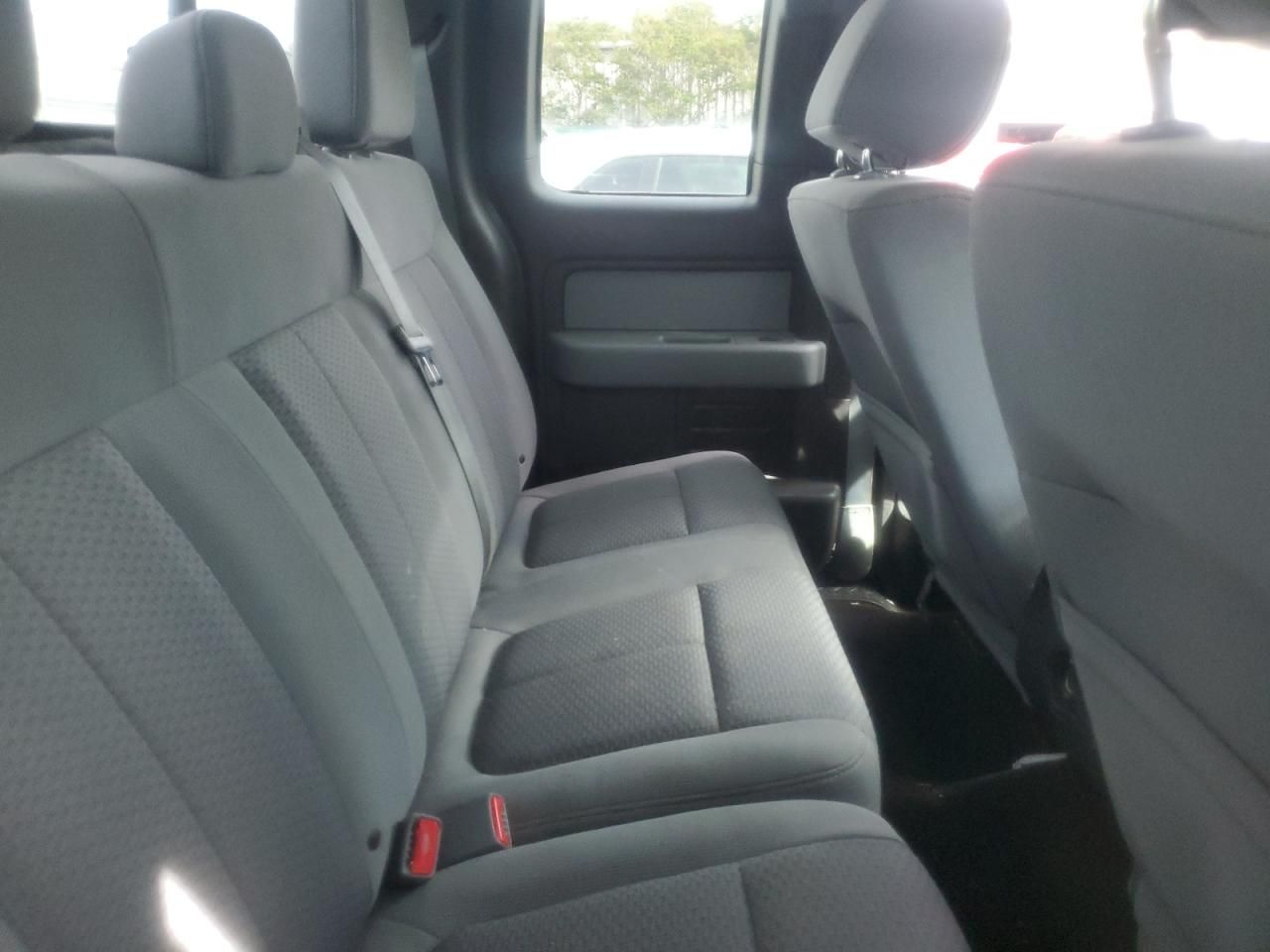 2013 Ford F150 Super cab