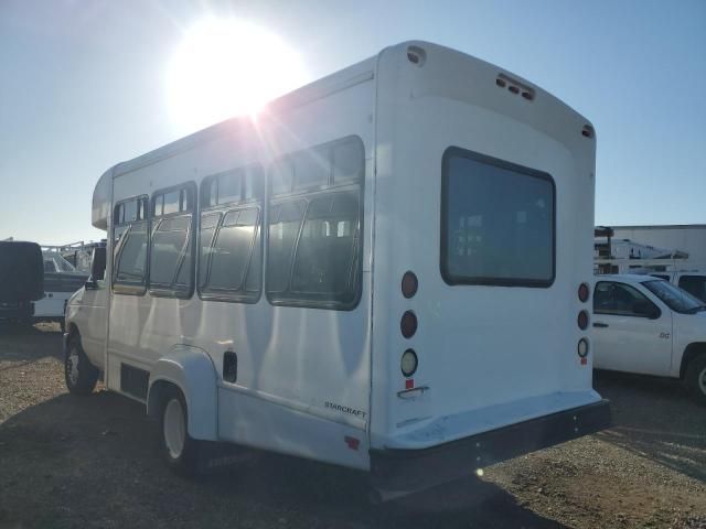 2014 Ford Econoline E350 Super Duty Cutaway Van
