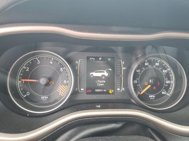 2015 Jeep Cherokee Sport