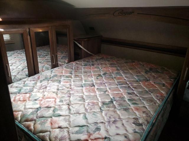 2017 Cougar 30RLS-Camper