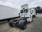 2013 Freightliner Cascadia Semi Truck