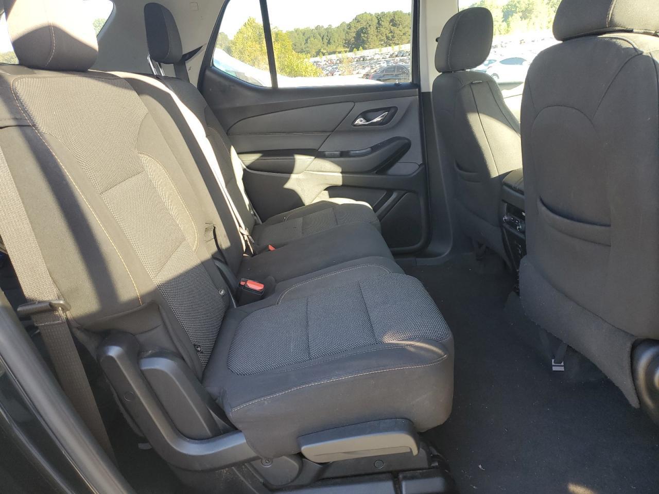 2018 Chevrolet Traverse ls