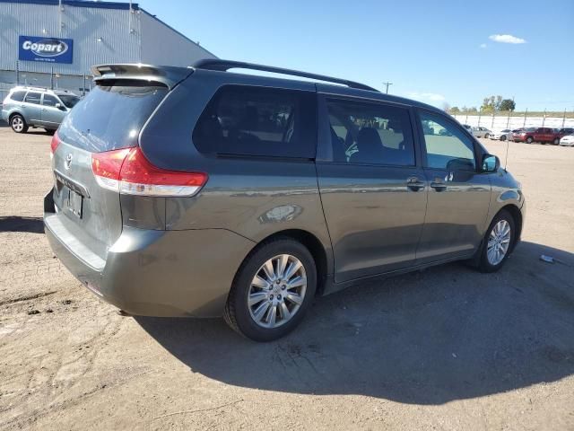 2012 Toyota Sienna XLE