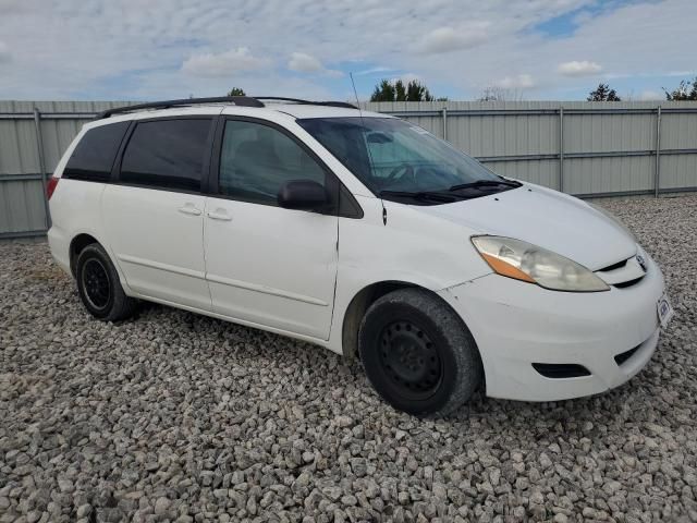 2009 Toyota Sienna CE