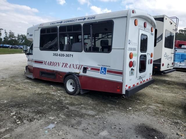 2019 Ford Econoline E450 Super Duty Cutaway Van