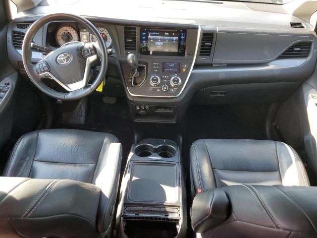2015 Toyota Sienna Sport