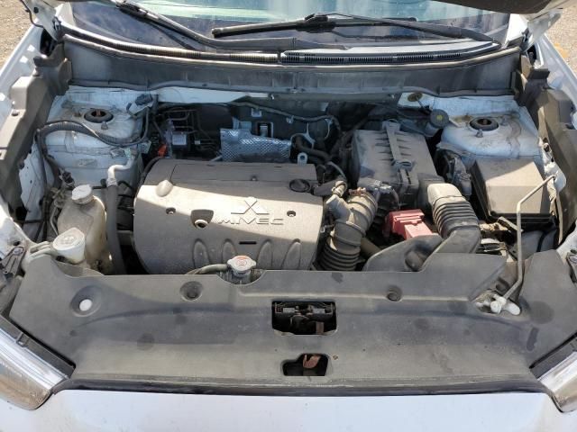 2013 Mitsubishi Outlander Sport le