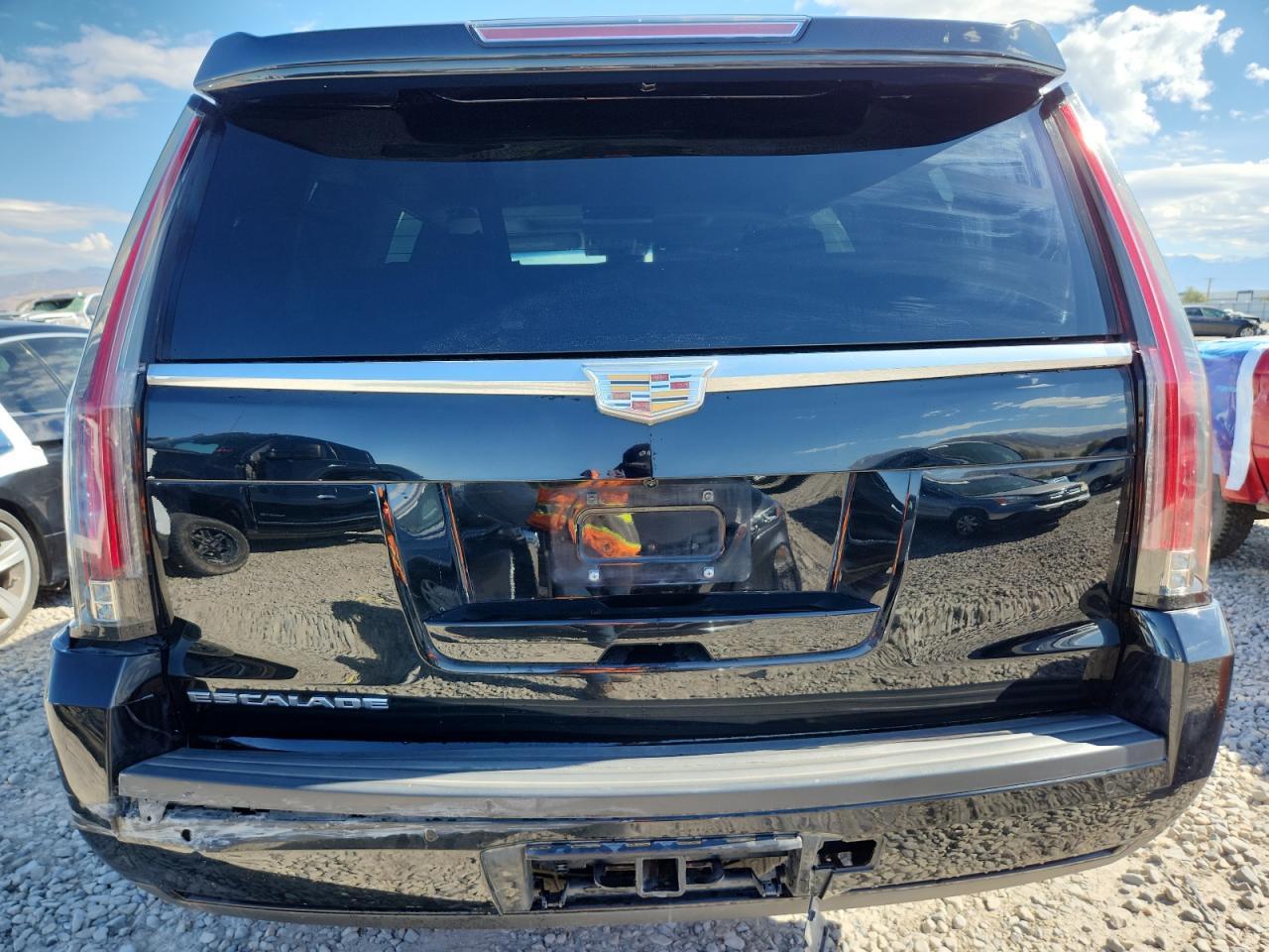 2016 Cadillac Escalade Luxury