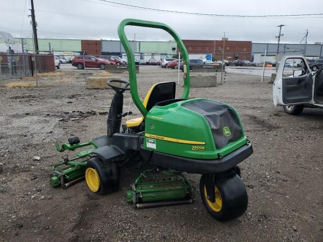 2017 John Deere 2500E Greens Mower