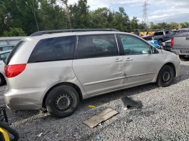2009 Toyota Sienna CE