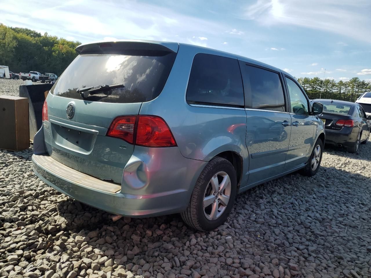 2010 Volkswagen Routan se