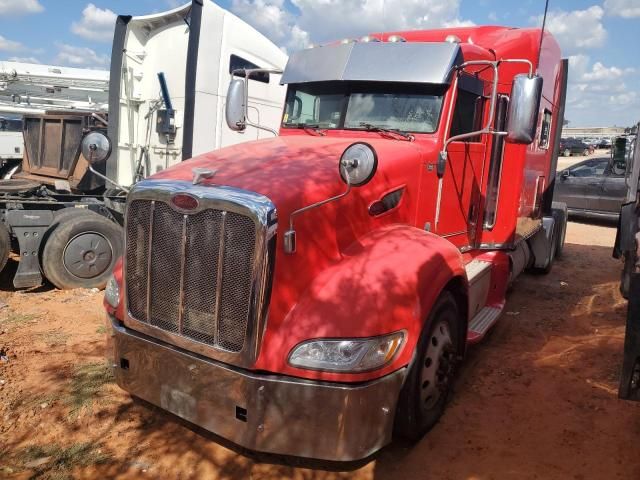 2014 Peterbilt 386 Semi Truck