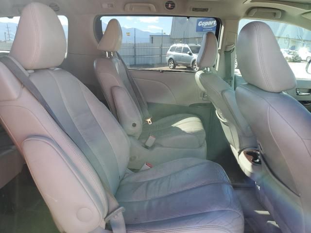 2012 Toyota Sienna XLE