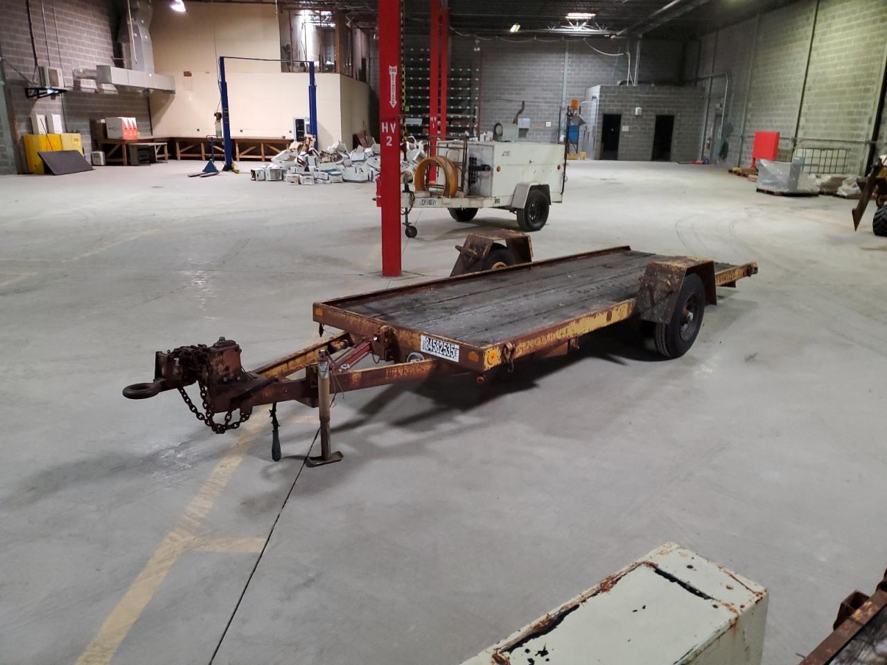 1989 Dynaweld Equipment Trailer