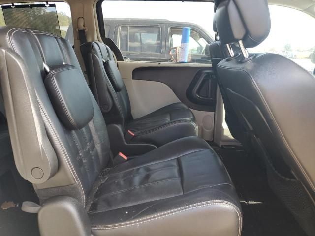 2015 Chrysler Town & Country Touring