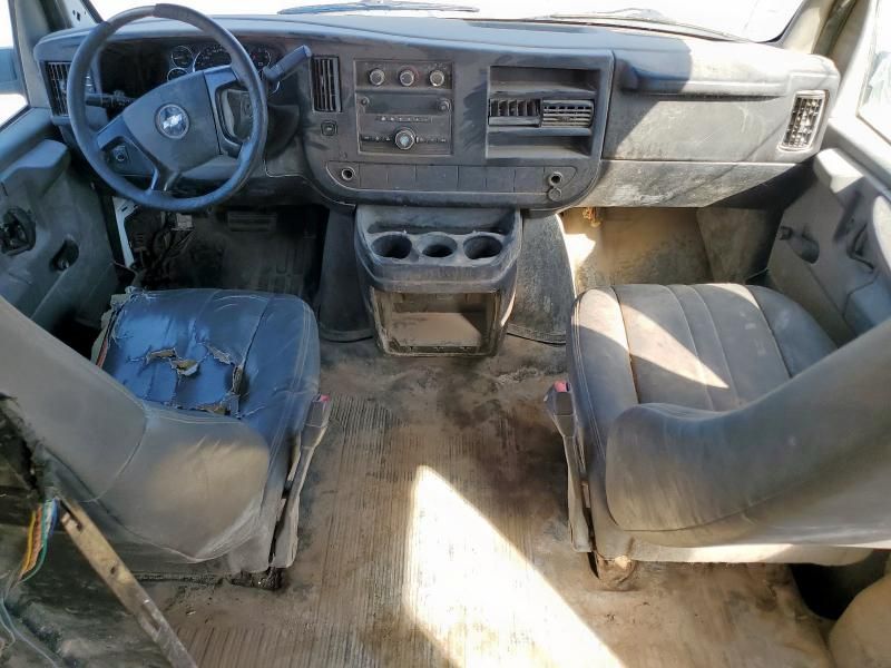 2010 Chevrolet Express G2500