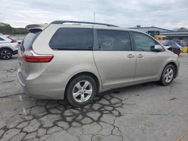 2015 Toyota Sienna LE