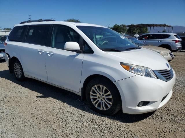 2011 Toyota Sienna XLE