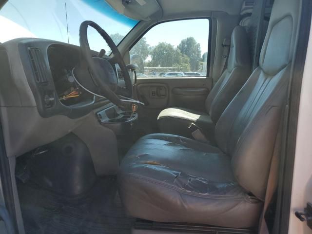 2000 Chevrolet Express G3500