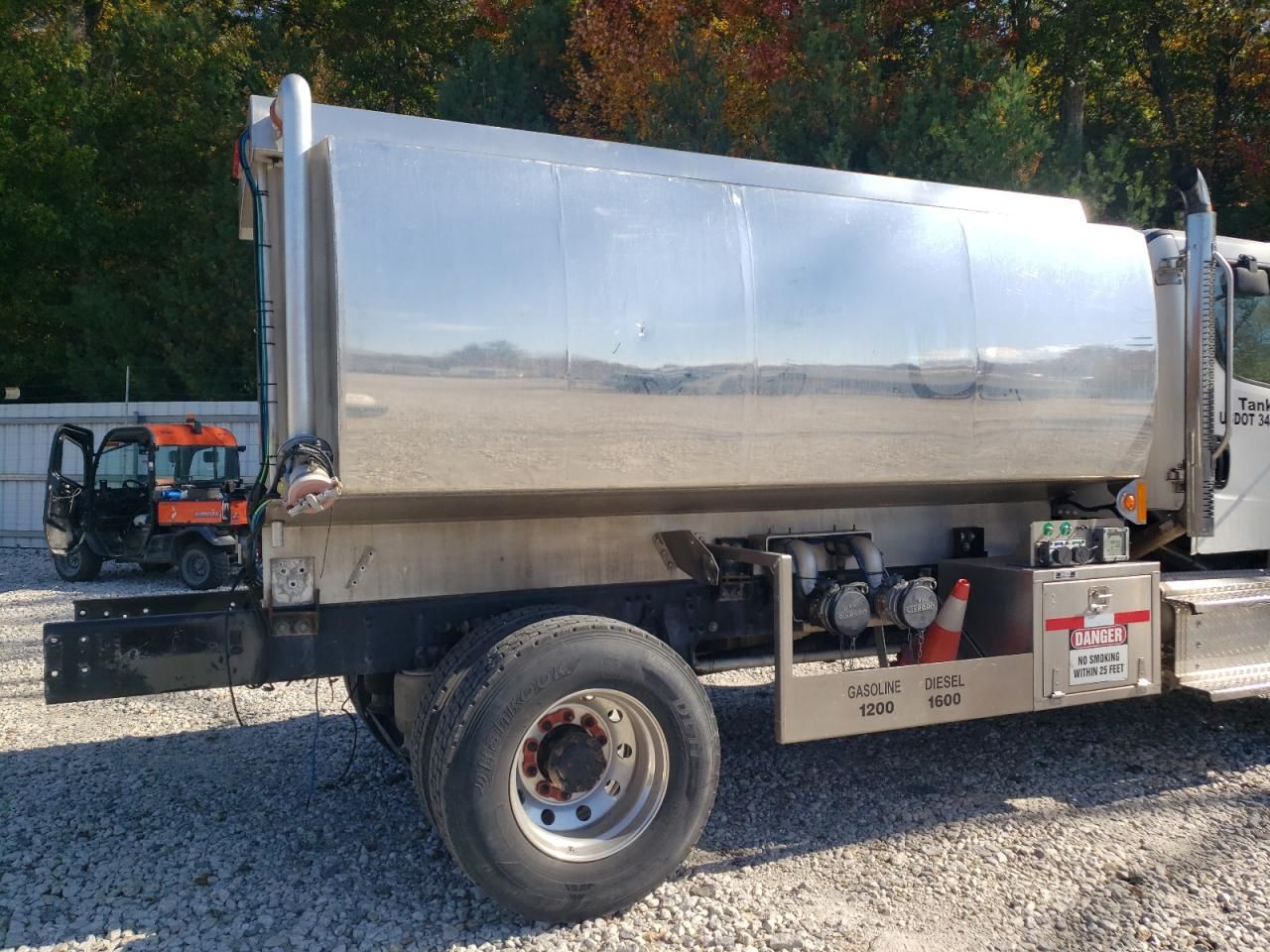 2022 Freightliner M2 106