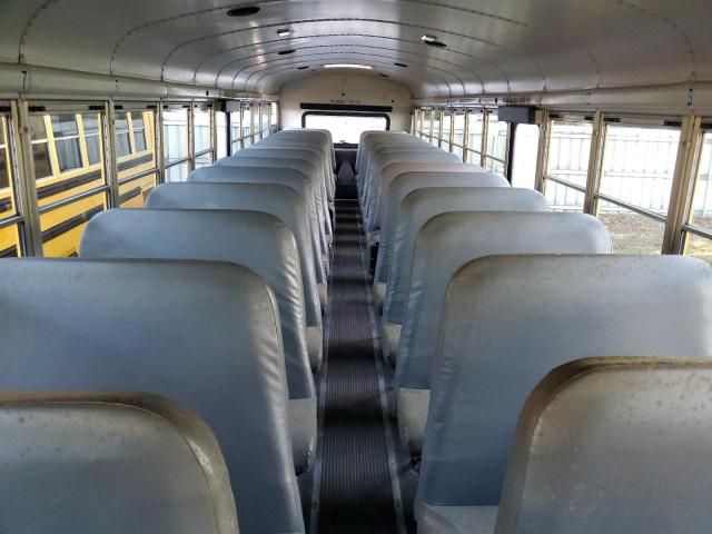 2009 Thomas SAF-T-LINER HDX-School Bus