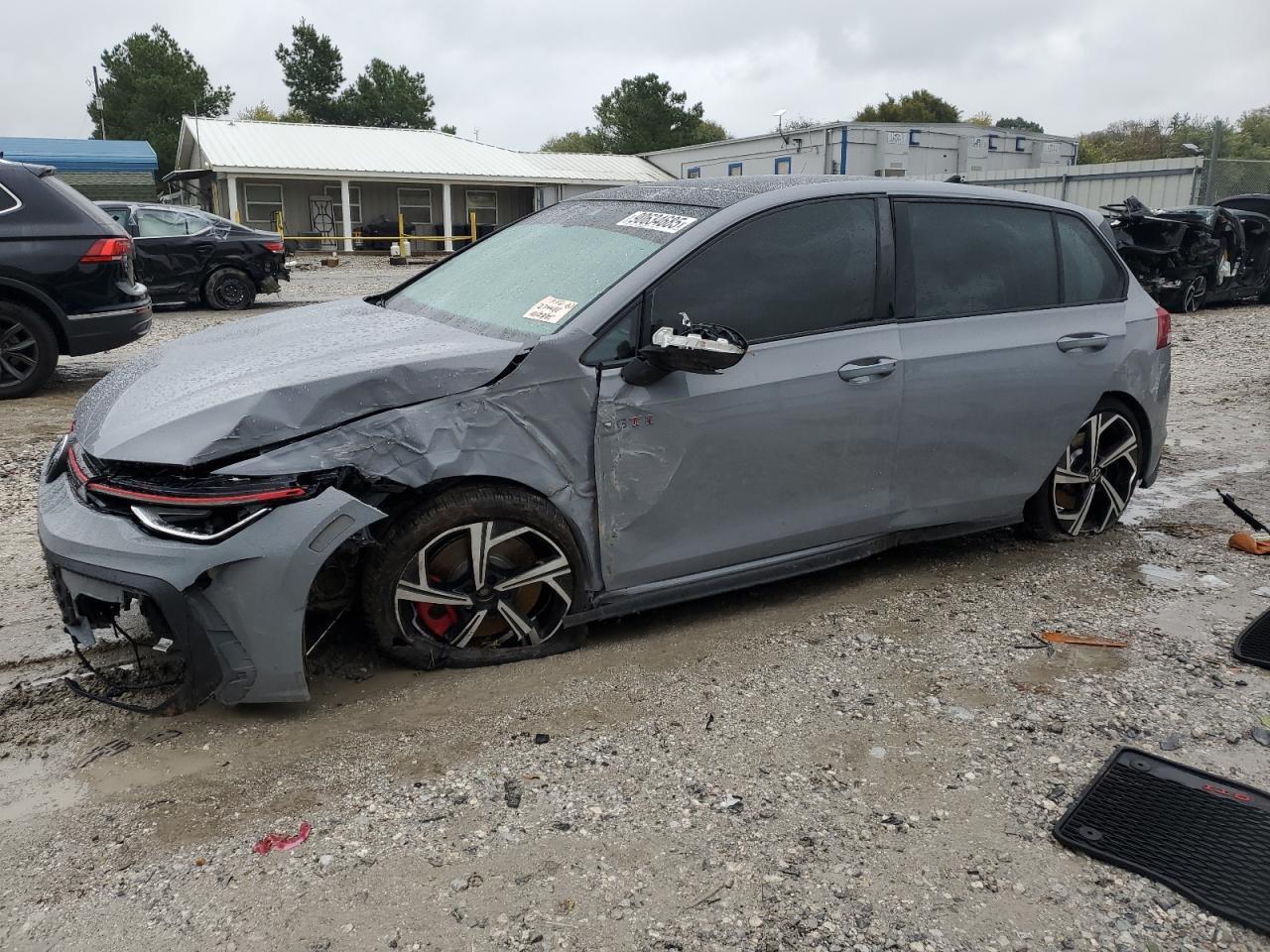 2025 Volkswagen Gti se