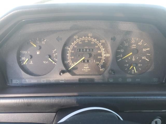1990 Mercedes-Benz 300 D