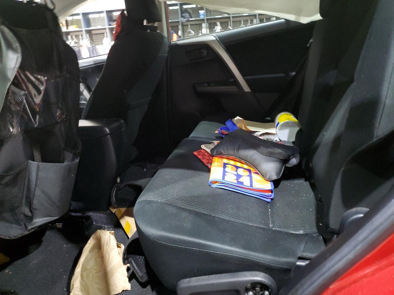 2016 Toyota Rav4 le