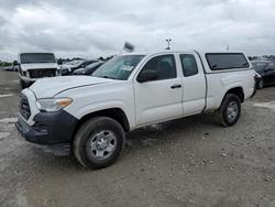 Salvage trucks for sale at Indianapolis, IN auction: 2018 Toyota Tacoma Access Cab