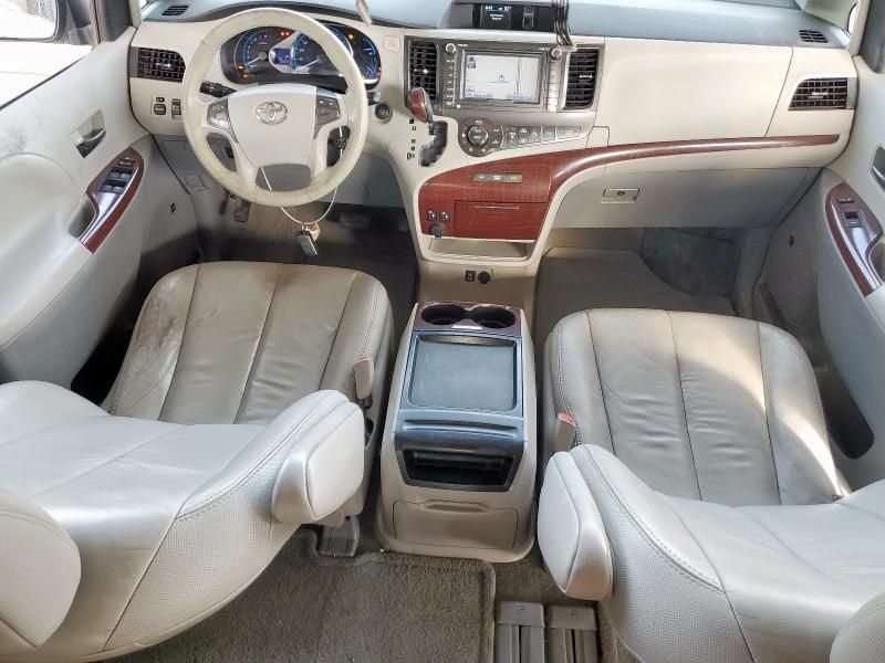 2011 Toyota Sienna XLE