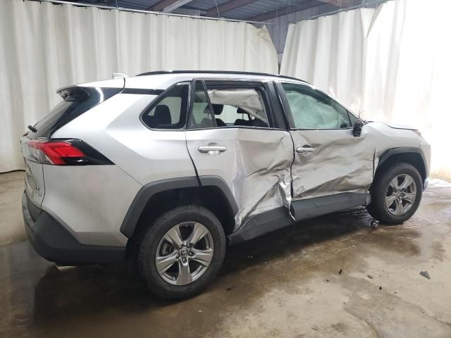 2022 Toyota Rav4 le