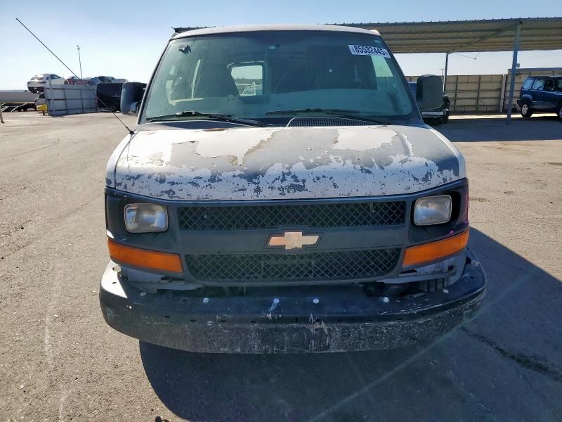 2010 Chevrolet Express G2500