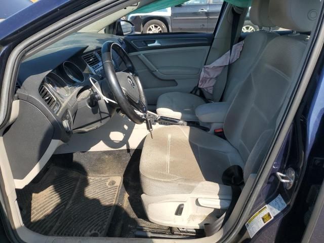 2018 Volkswagen Golf Sportwagen S