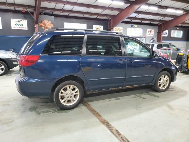 2005 Toyota Sienna LE