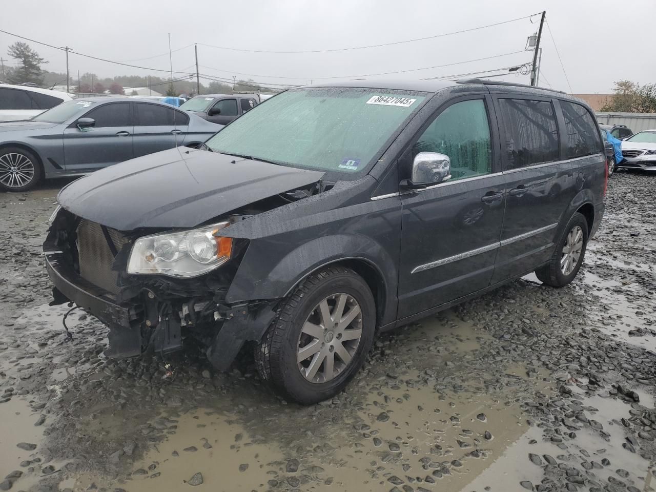 2011 Chrysler Town & Country Touring l