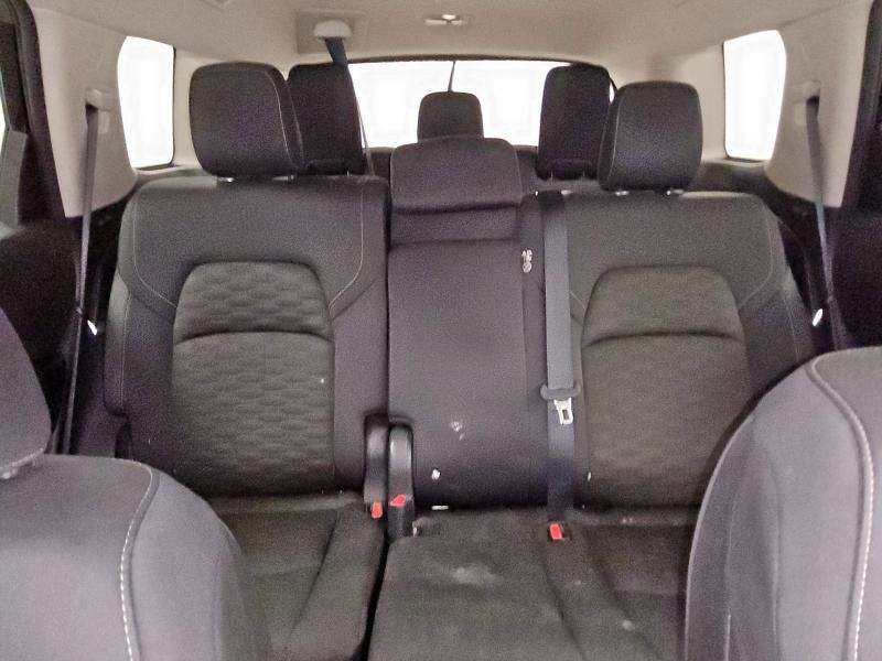 2023 Nissan Pathfinder S