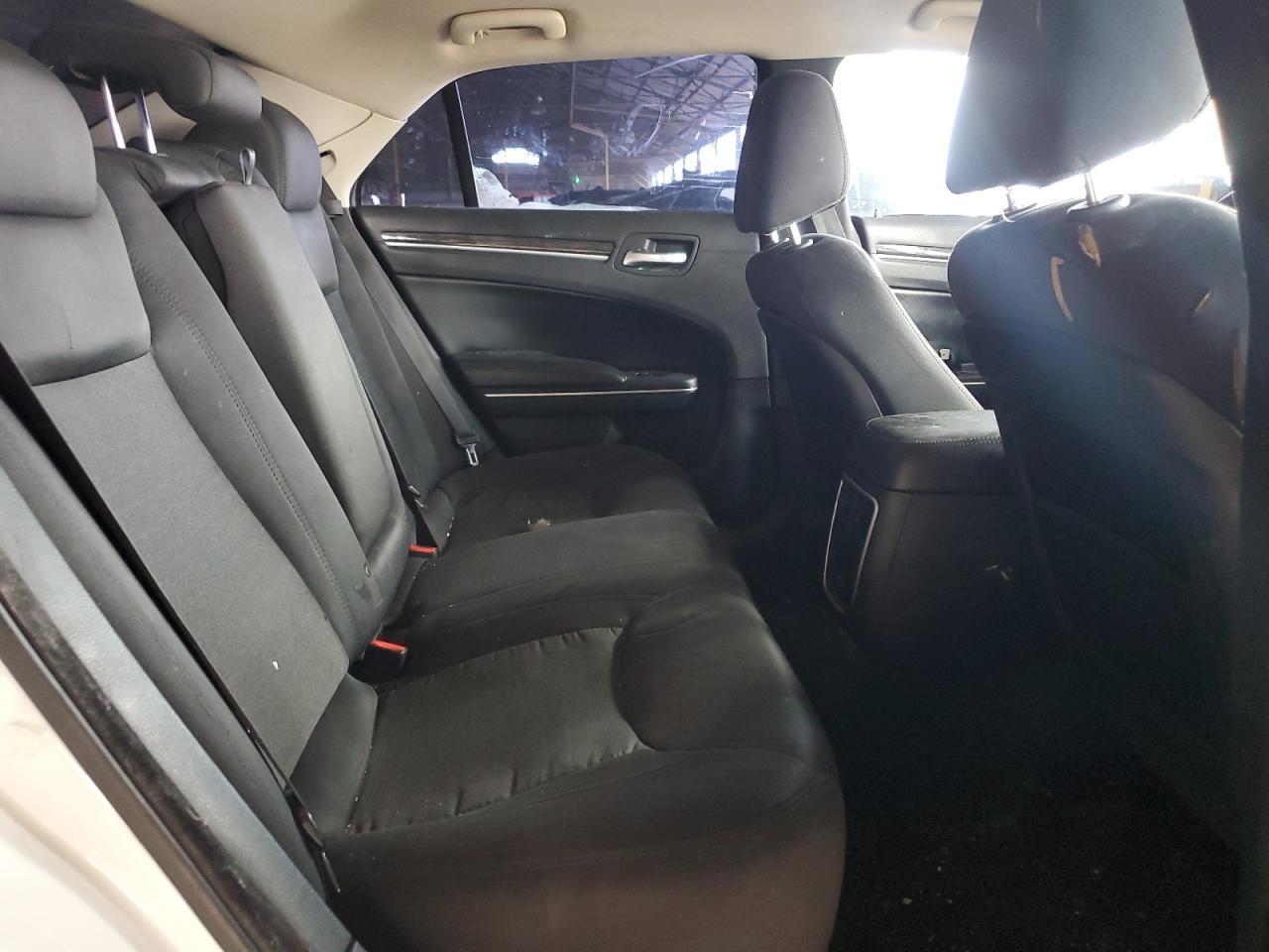 2015 Chrysler 300 Limited