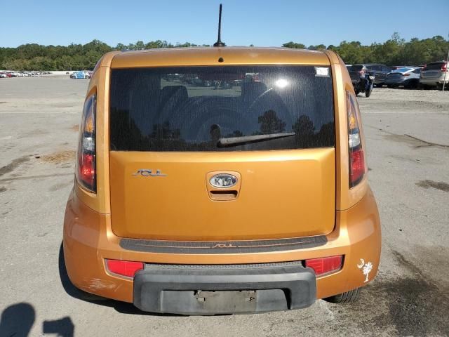 2011 KIA Soul +