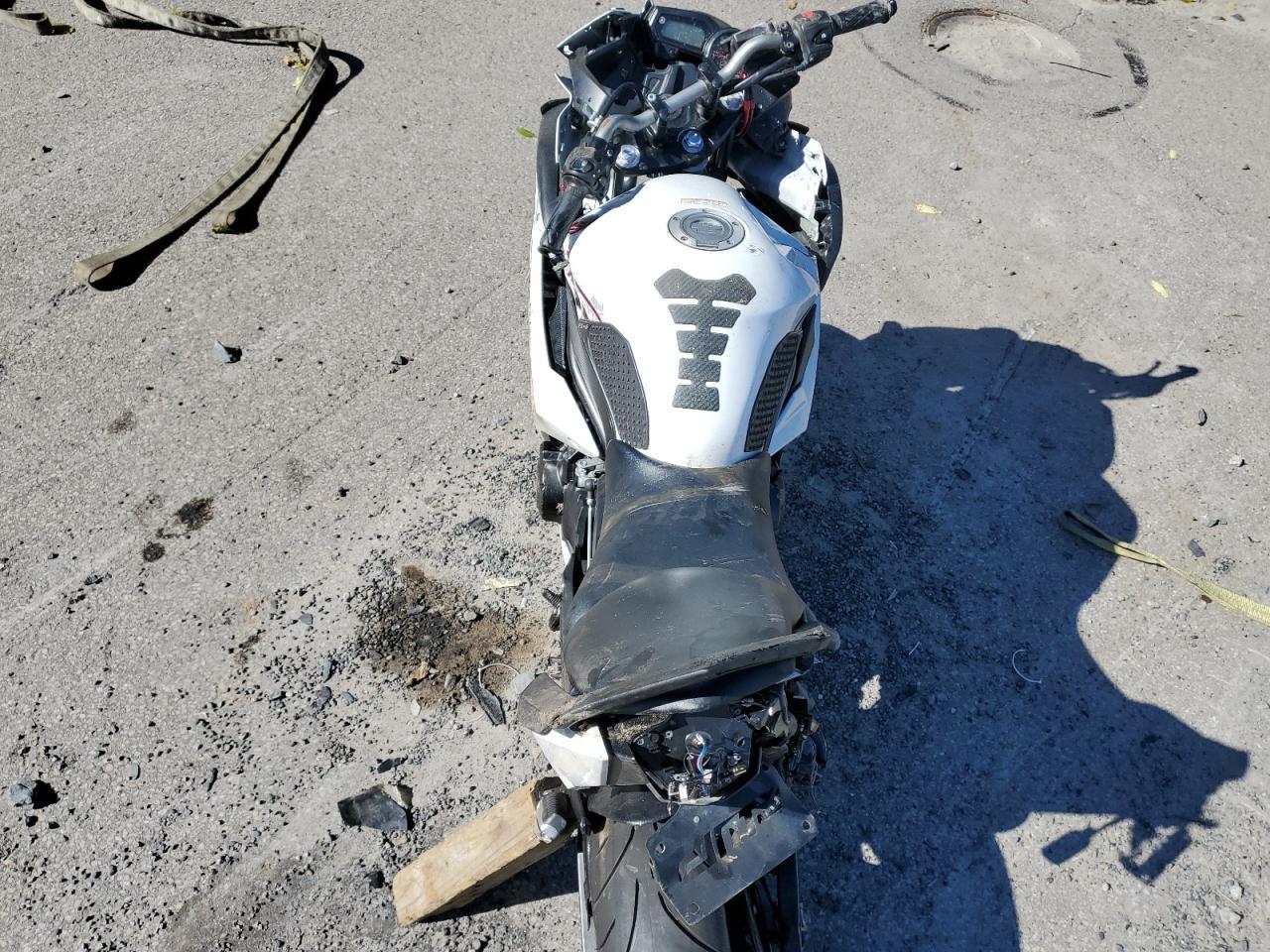 2009 Yamaha FZ6 R