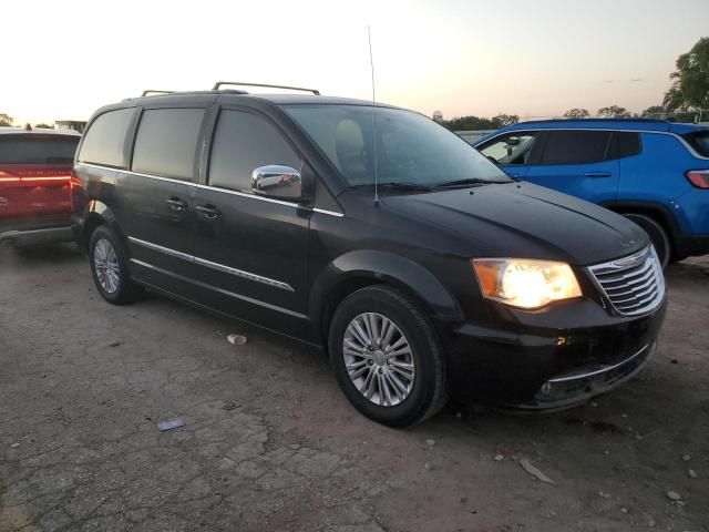 2015 Chrysler Town & Country Touring L