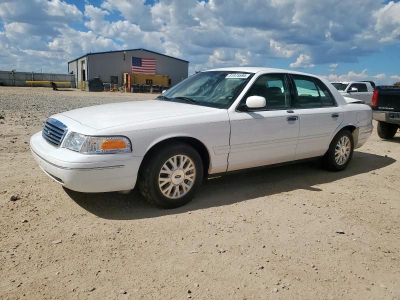 2003 Ford Crown Victoria LX