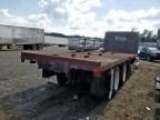 2005 Freightliner Columbia Flatbed Truck