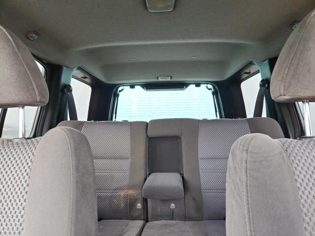 2004 Nissan Pathfinder le