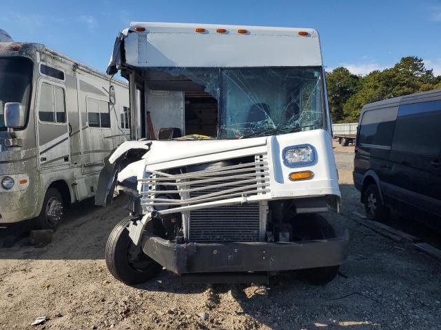 2007 Freightliner Chassis M-Trucks Delivery Van