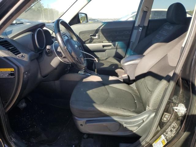 2013 KIA Soul +