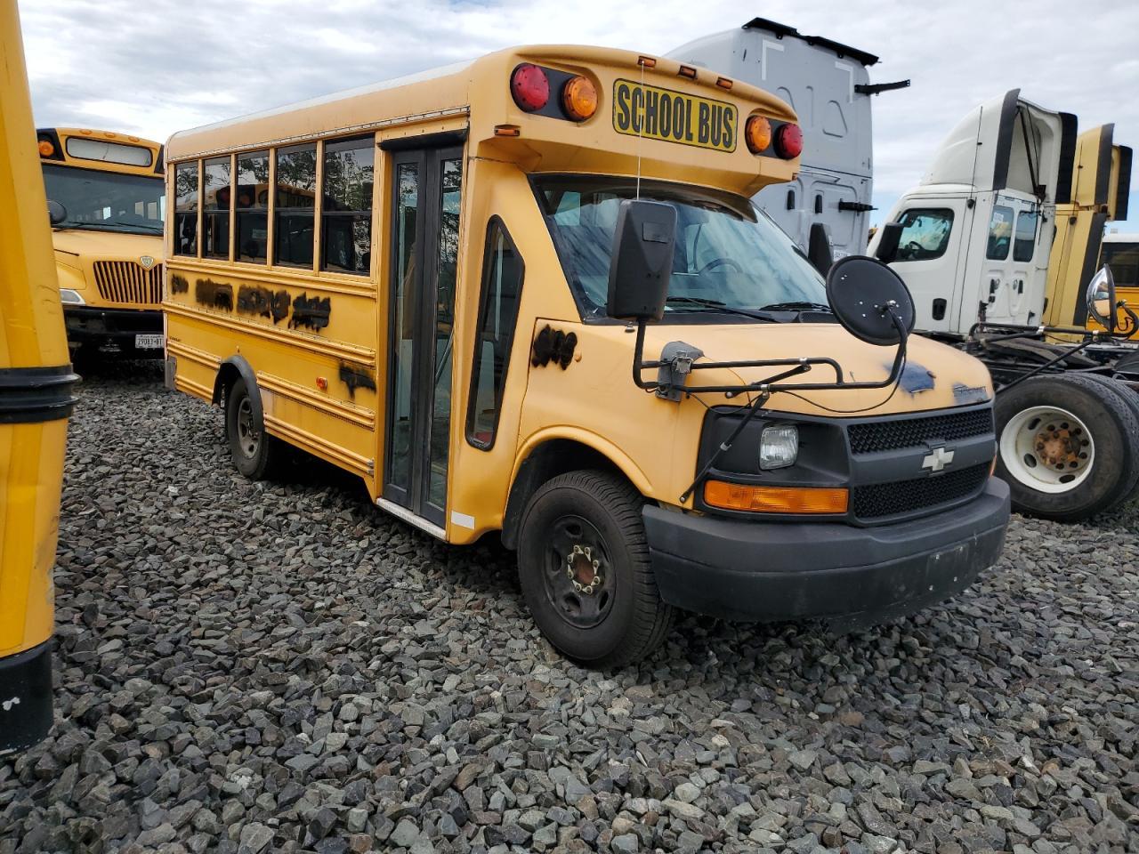 2011 Starcraft 2009 Chevrolet Express G3500