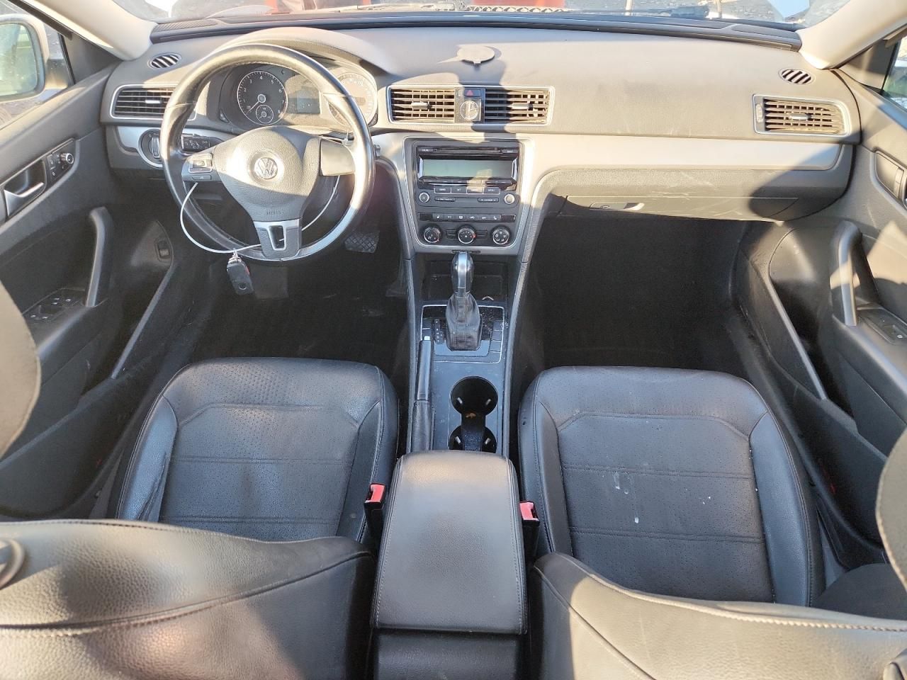 2015 Volkswagen Passat s