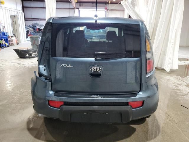 2011 KIA Soul +