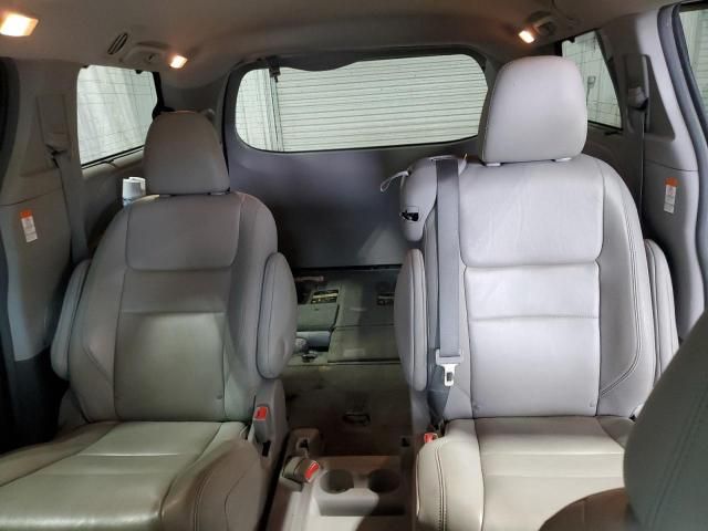 2017 Toyota Sienna XLE